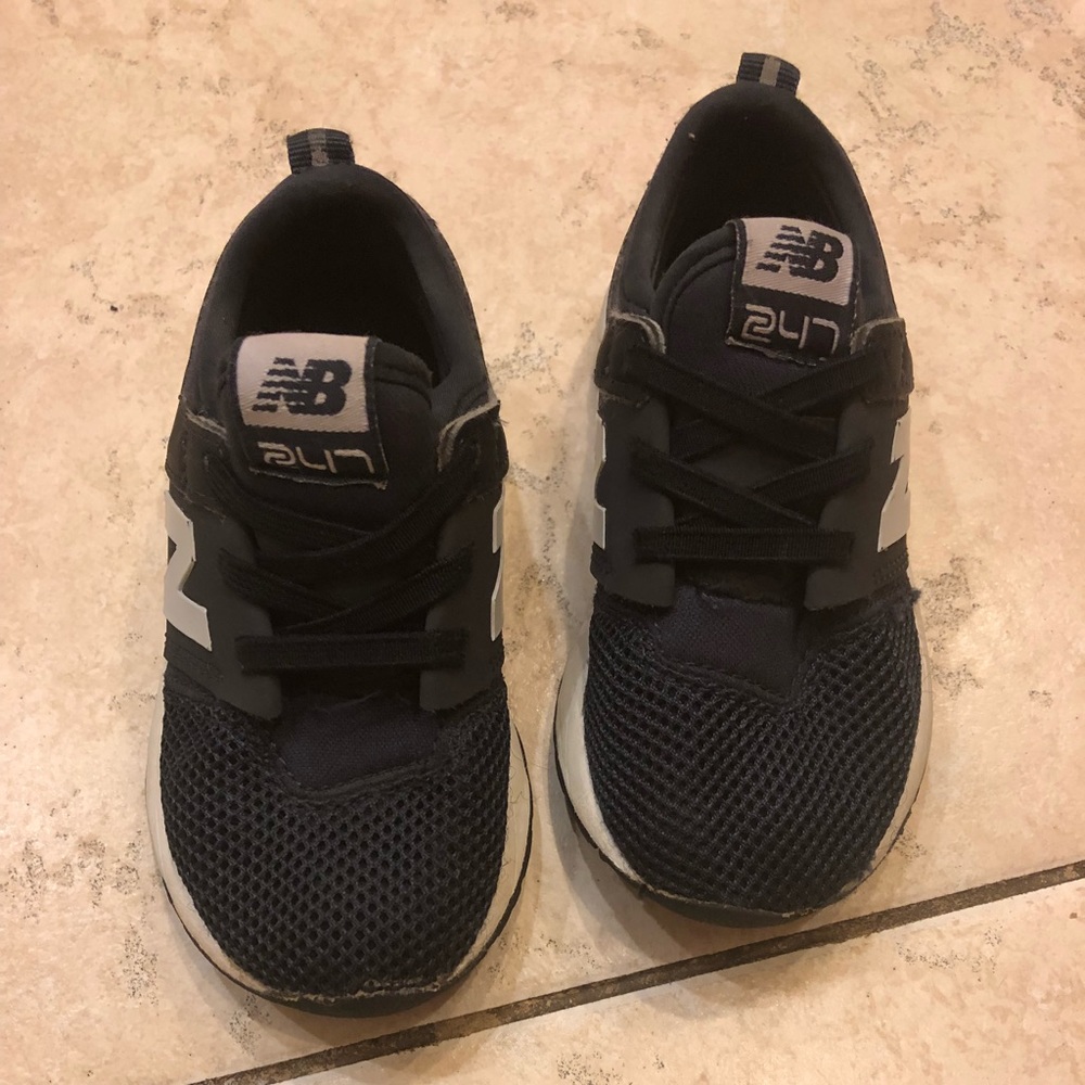 New Balance sneakers for toddlers in navy